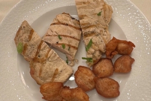 健康饮食！皇马中卫怀森社媒晒鸡胸肉餐食照片